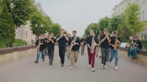 Духовой оркестр «Прометей» вышел на улицы Орла