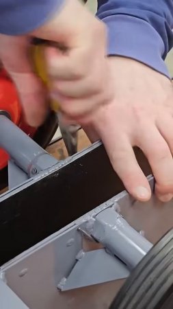 Its much easier with him!  #mastertools #toolsmaster #diy #easytools #greattools #woodwork