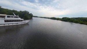 Теплоход "Уникум".