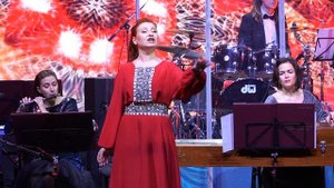 Ансамбль Солистов п/у Юрия Диева
Мы на лодочке катались
Анастасия Лясканова (вокал)