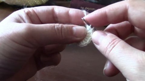 Вязание женской шапки с цветком. Часть 2 из 14