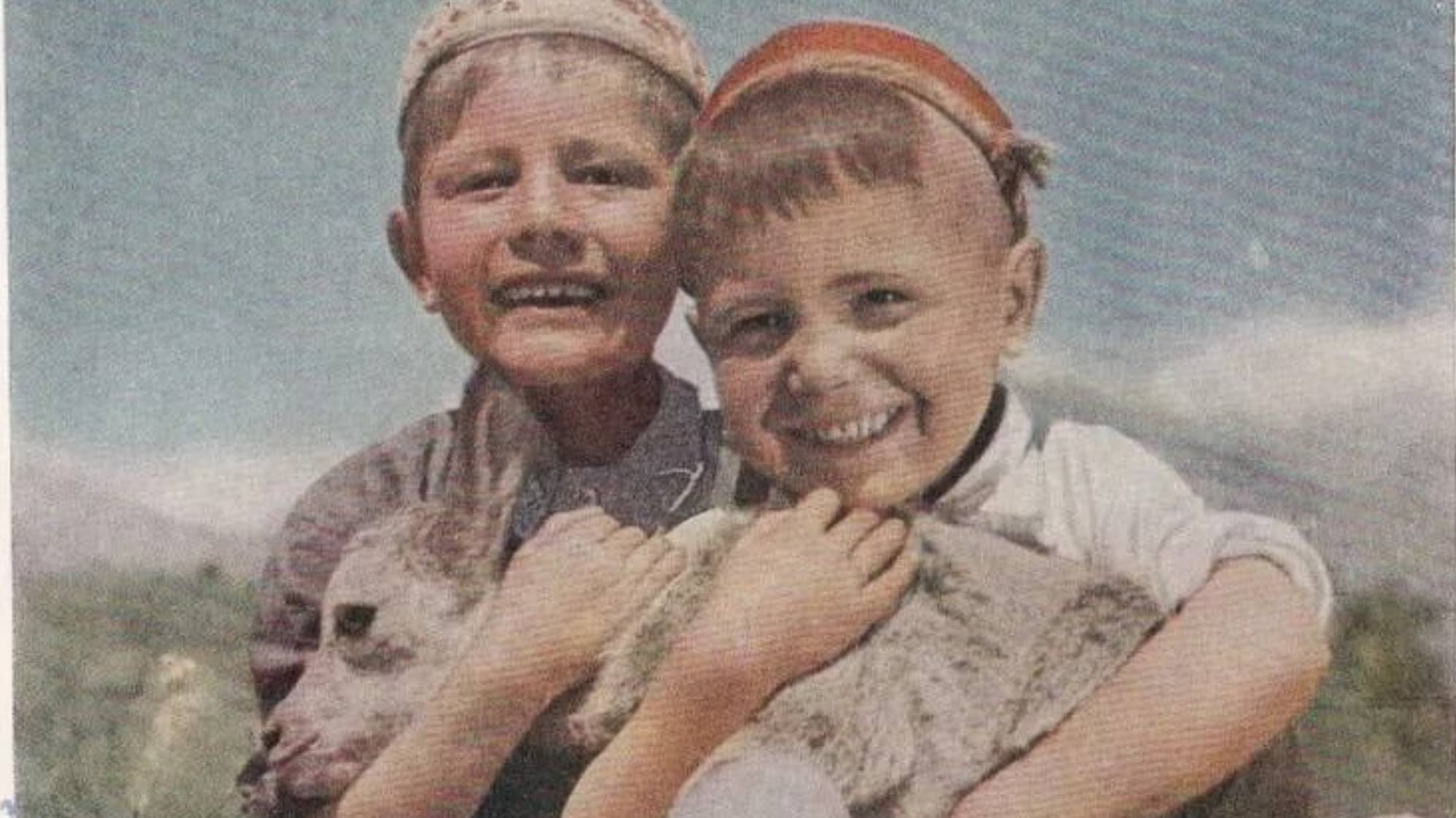 Ностальгическая песня родом из 60-х. Билет в детство...