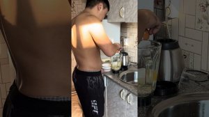 Бюджетный углеводно-белковый коктейль