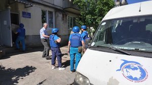 Добровольцы ГДК поздравили выпускников школы Кременной