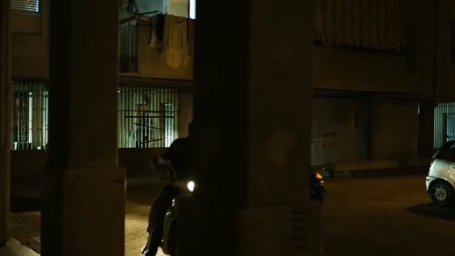 Пацаны Дженнаро наезжают на клан стариков. смотреть онлайн