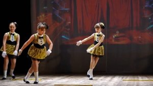 "Бонгоча" - младшая группа современных танцев. Феодоси?