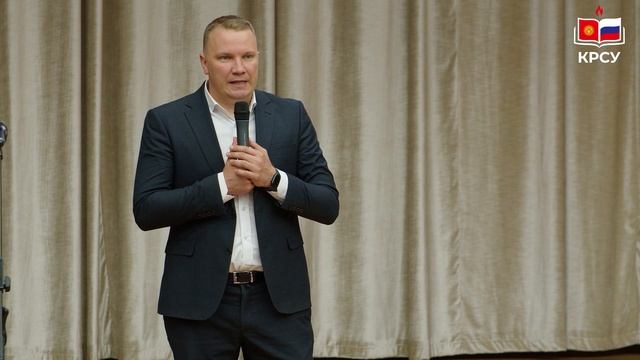Память о героях небес: В КРСУ открылась выставка, посвящённая подвигу кыргызстанских лётчиков ВОВ