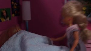 Страшилки на ночь лучше не читать - Сериал  Мама Барби