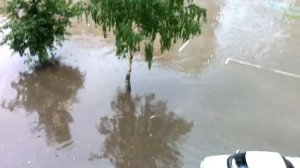 потоп в Саранске (машины как корабли)