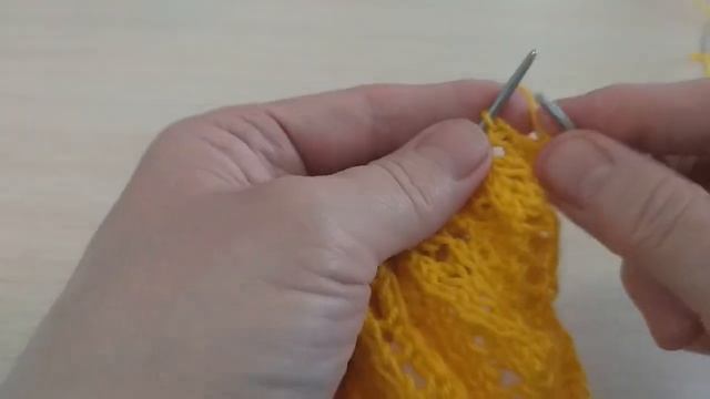 АЖУРНЫЙ УЗОР ЛИСТОЧКИ СПИЦАМИ // ВЯЖЕМ СПИЦАМИ // УЗОРЫ СПИЦАМИ смотреть онлайн