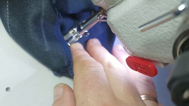 обработка низа брюк тесьмой. @zoyaAltai #ремонтодежды #шьем смотреть онлайн