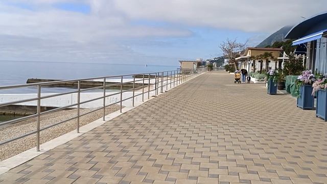 Алушта сегодня 2025/Набережная Профессорского уголка. П