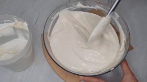 Быстрый рецепт Сметанно сливочный крем с карамелью