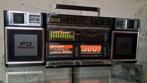 SHARP GF - 939Z(BK) два трека (по одному на каждой деке)
