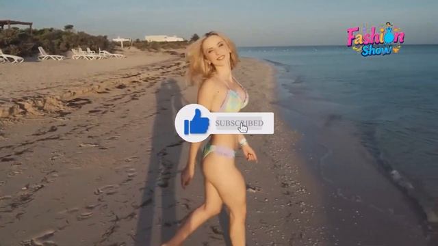 Попка, тонкое бельё и медленное движение камеры