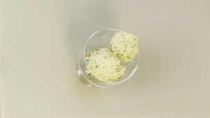 Домашнее мороженое с фисташкой