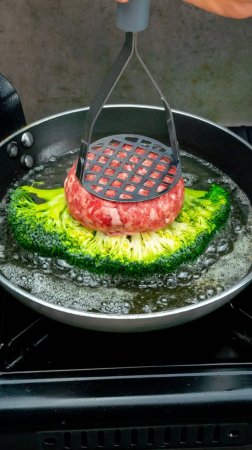 То, что я приготовила из брокколи и мясного фарша, — это чистое Безумие