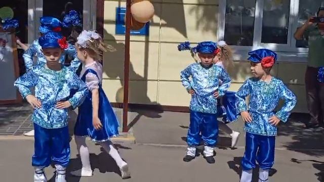 Детский сад "Сказка" читают стихи в день библиотек