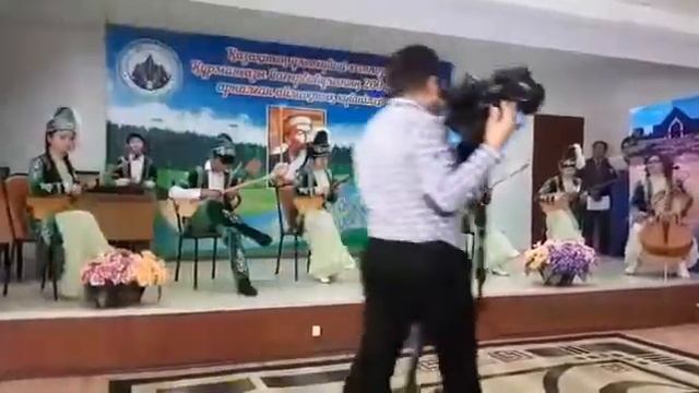 Күй"Аман бол шешем ,аман бол" -"Әсем-ай" домбыра ансамбл? смотреть онлайн