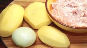 Беру фарш, картофель, луковицу и готовлю вкусные тефтели с подливой!