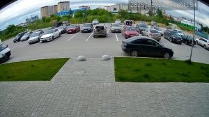 В Тюмени дикарь с молотком и ножом набросился на ветерана СВО.