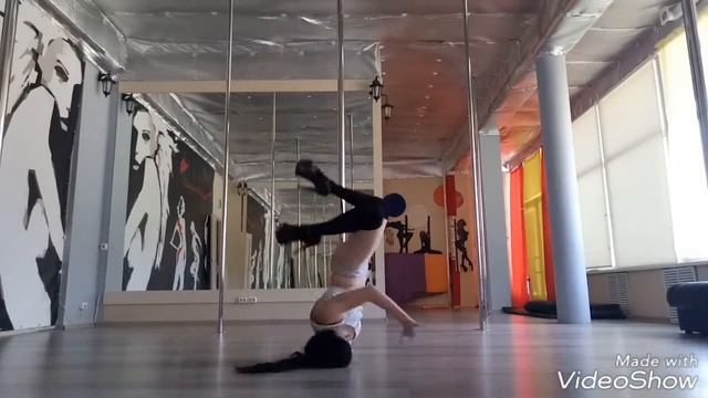 Сексуальный танец -  exotic pole dance