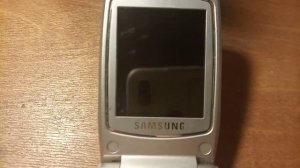 Samsung SGH-S500 Выкл/Вкл Осн. и Внешн. дисплеи / Off/On External and Intern