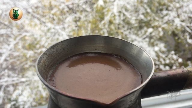 Coffee в турке на фоне первого снега смотреть онлайн