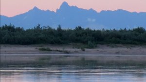 Стражи русских земель, крепость и горы,
В наших двух городах – Печора, Печоры.