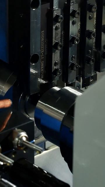 Процесс работы токарного пруткогового автомата с ЧПУ смотреть онлайн