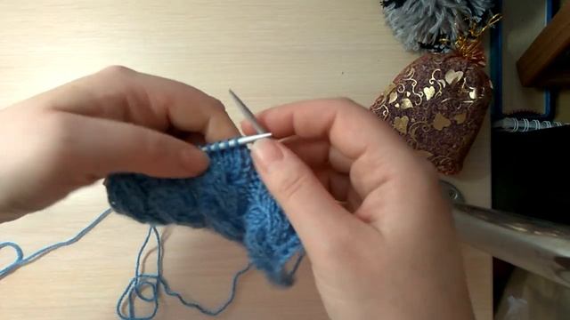 Узор коса без дополнительной спицы. смотреть онлайн