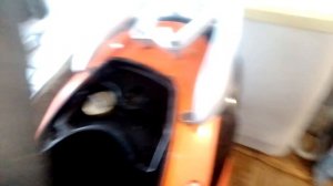 Скутер 🛵 Racer Taurus перекрасил. Баллоны краски. С черного цвета. Все готово. Мопед все красит..