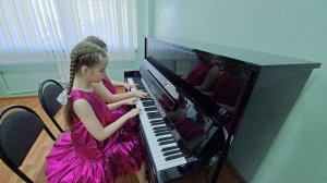 Т.н.п. "Родной язык" обработка Л.Батыр- Булгари исполняют Ситдикова Амира и Никитина Юстина