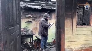 Зумер из Иркутской области зарезал 4-х друзей, поджёг дом и сгорел сам