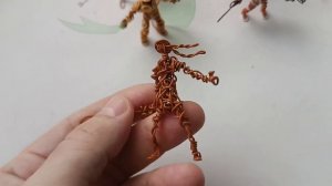 Человечки из проволоки. 19 апреля 2025 г.