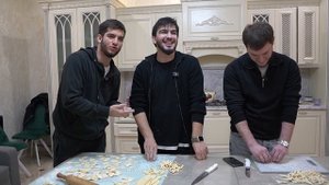 Готовим Жижиг-галнаш вместе с ЧР КАДЫРОВ, ТРЕШЕР, ХАЙЗ?