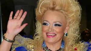 "ВОТ КТО - ТО С ГОРОЧКИ СПУСТИЛСЯ"-Н.КАДЫШЕВА.