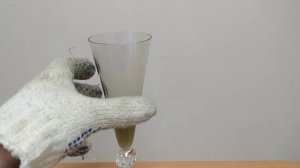 серый фужер