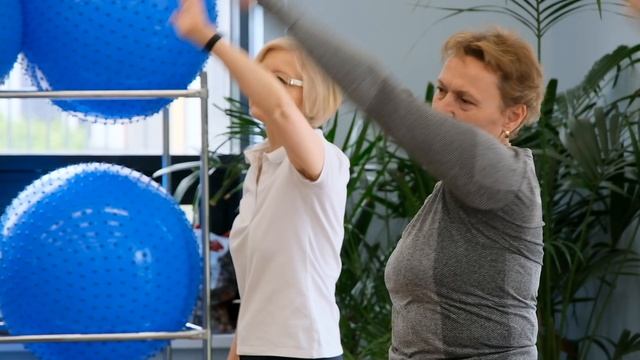 Зарядка для долголетия в Центре московского долголетия «Москворечье-Сабурово»