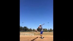 Бейсбольный мяч попал в камеру 2