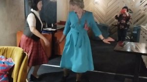 Шотландский танец. Впервые станцевали на вечеринке