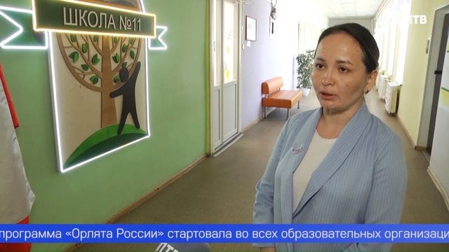 Десятки родителей побывали сегодня в роли младших школьников