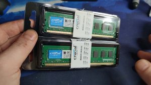 Купил на пробу показываю новая память crucial ddr3 1333 МГц PC3