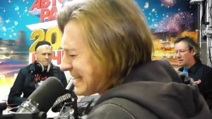 Сергей Безруков исполнил песню на стихи Сергея Есенин