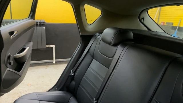 Чехлы на Opel Astra J из российской эко-кожи