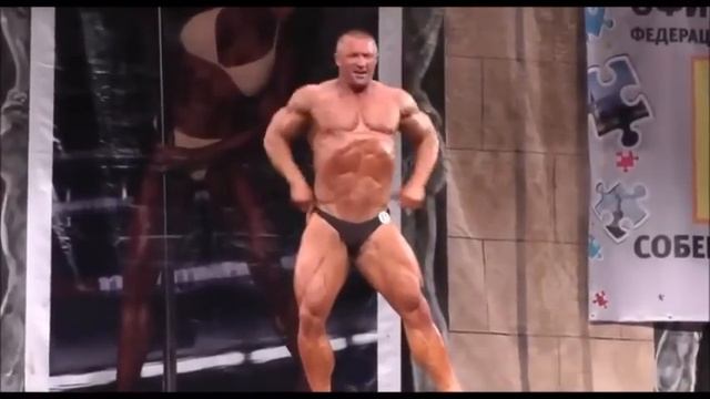 Одинокий Мужчина В Самом Соку смотреть онлайн