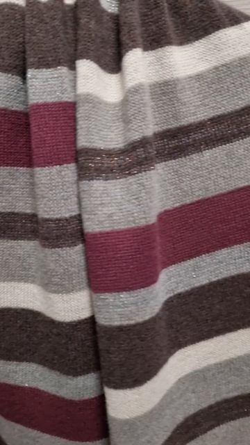 Шарф-палантин меринос с люрексом в наличии смотреть онлайн