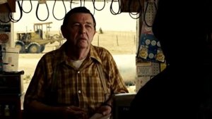 старикам тут не место.  диалог в заправке