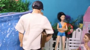 Аномальная жара сводит всех с ума  - Куклы Мама Барби