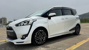 Обзор на Toyota Sienta